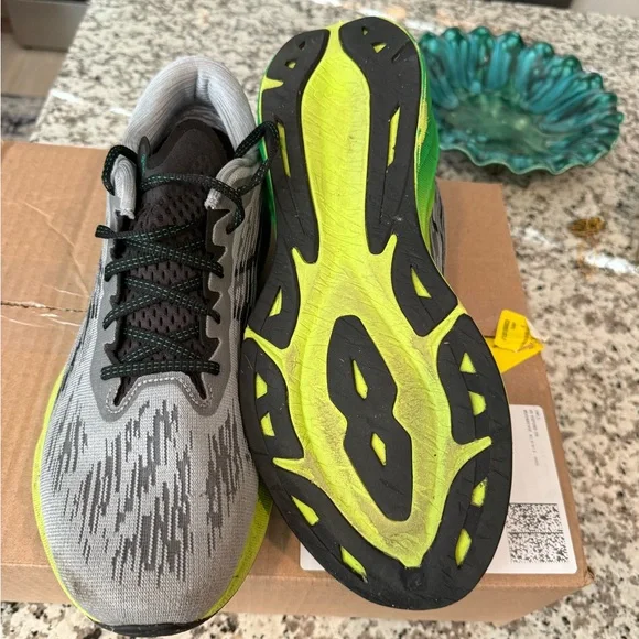 ASICS Novablast 3 - Picture 6 of 8